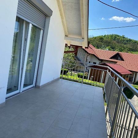 Apartman Zepce Exterior photo